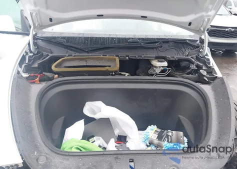 2020 Tesla Model Y Long Range Dual Motor All-Wheel Drive из США, поврежденный, VIN 5YJYGDEE7LF017958